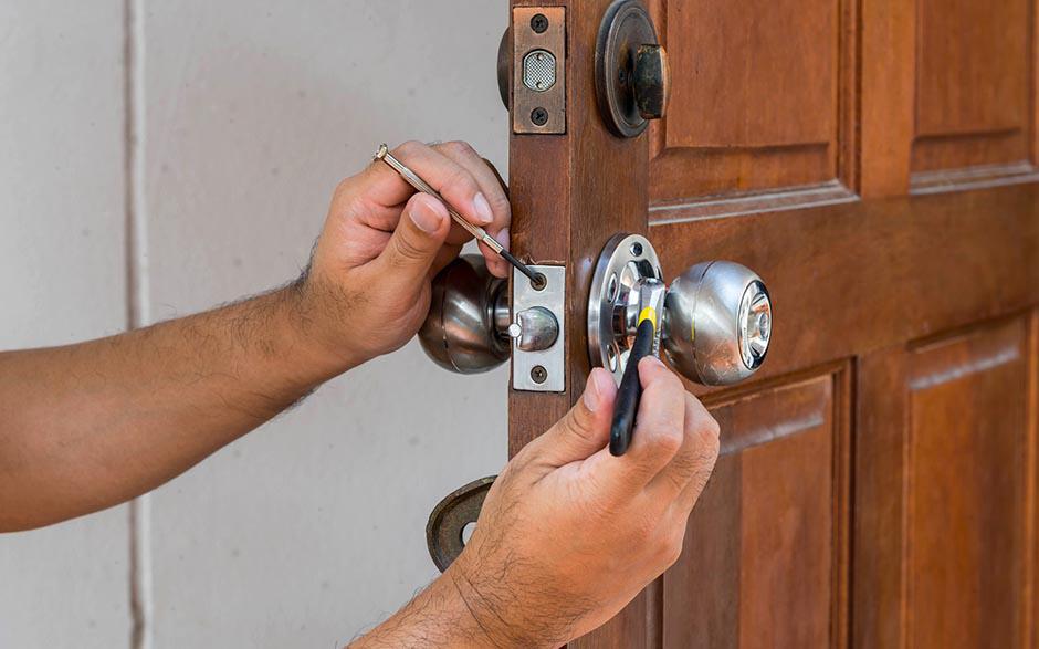 serrurier ouverture porte Montreuil